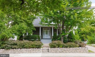 34 Burke Ave - Photo 1 of 1