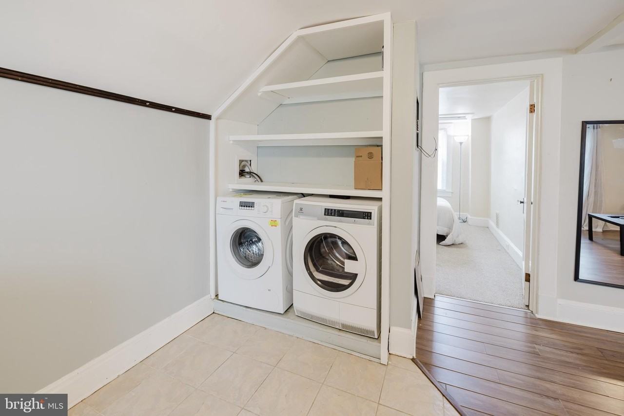 34 Burke Ave - Photo 7 of 15