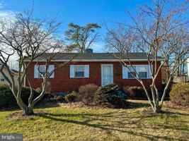 featured image of 504 Crisfield Rd