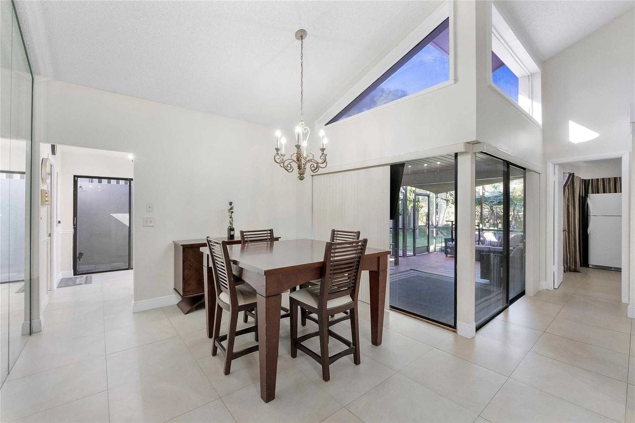 2850 Kelly Brooke Lane - Photo 2 of 19