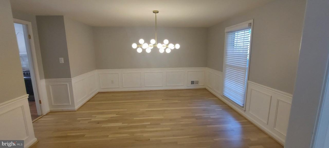 19100 Annapolis Way - Photo 5 of 46