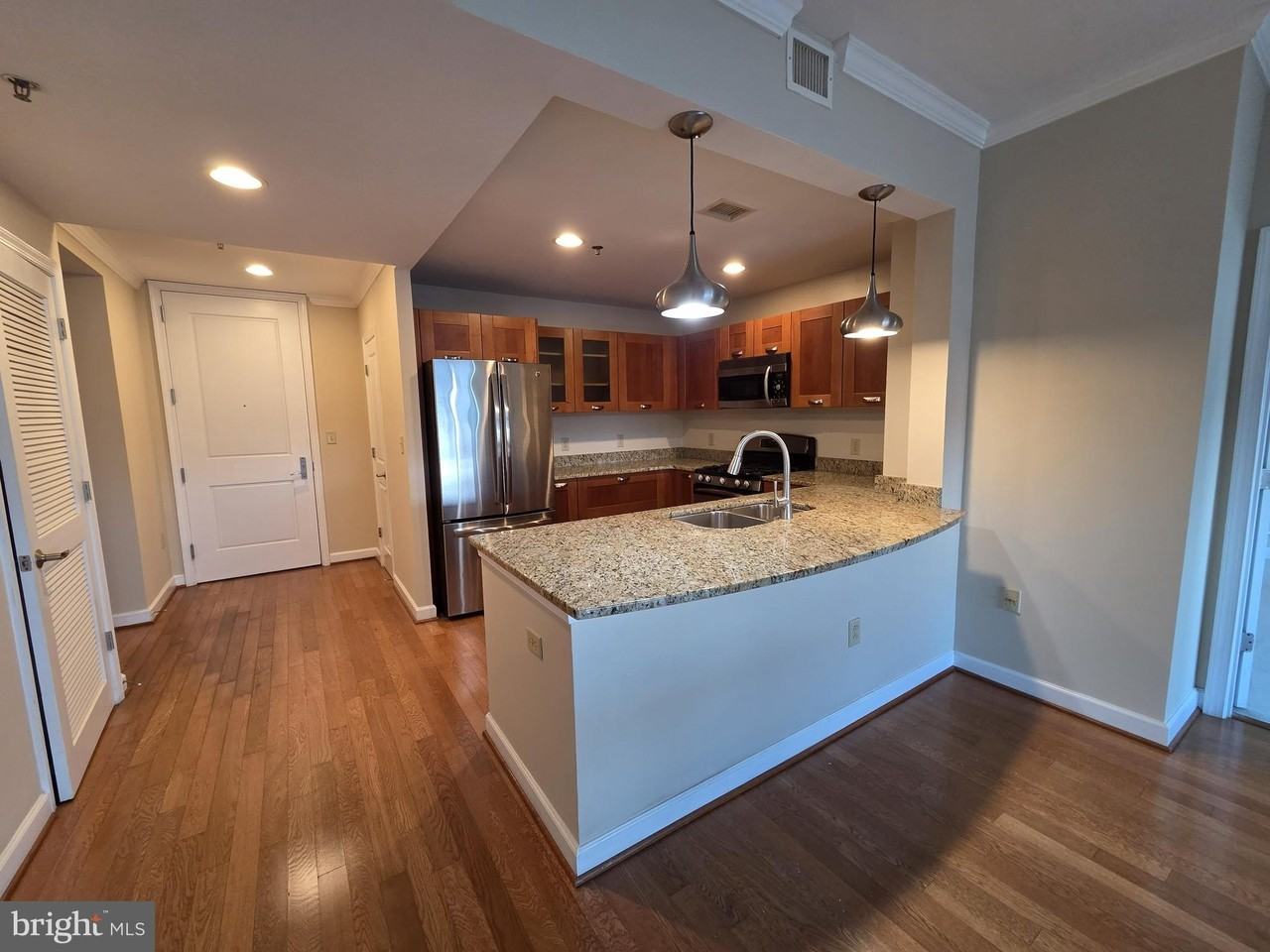 5750 Bou Ave #618 - Photo 5 of 25