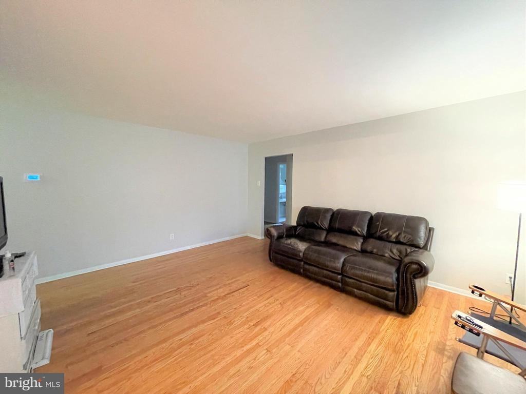 310 Fish Pond Rd - Photo 2 of 13