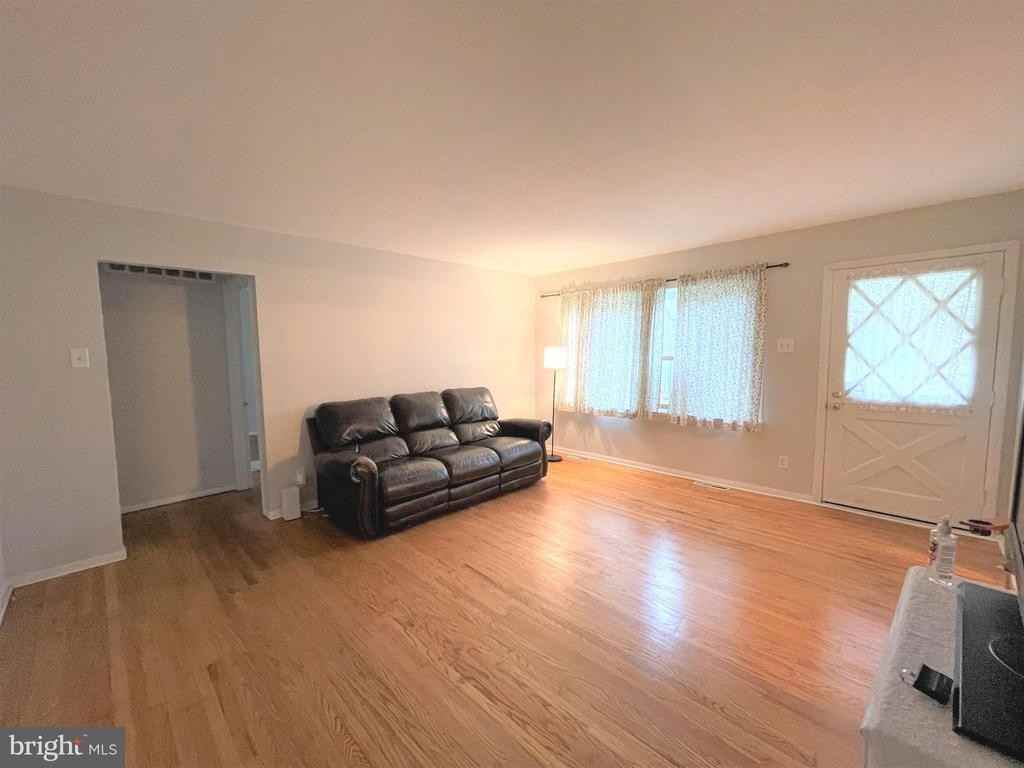 310 Fish Pond Rd - Photo 3 of 13