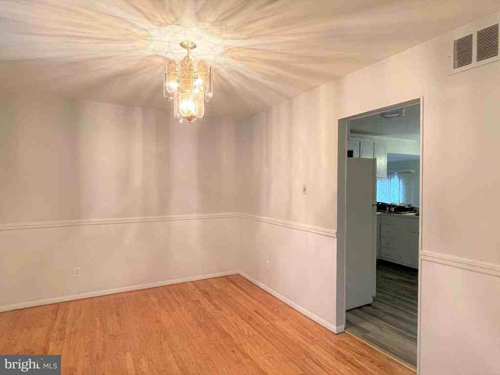 310 Fish Pond Rd - Photo 5 of 13