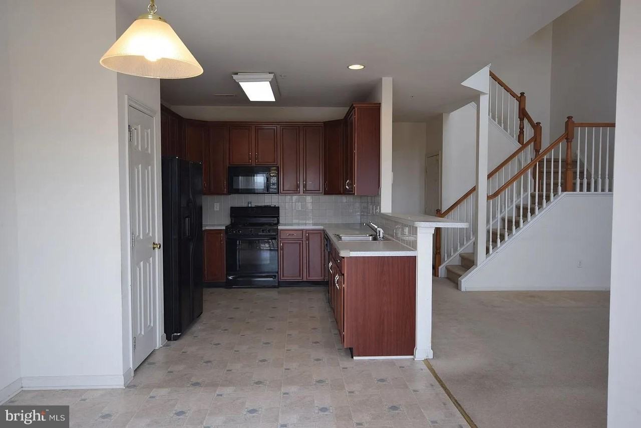 175 Fringetree Dr - Photo 3 of 20