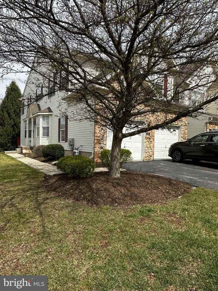 147 Fringetree Dr - Photo 5 of 50