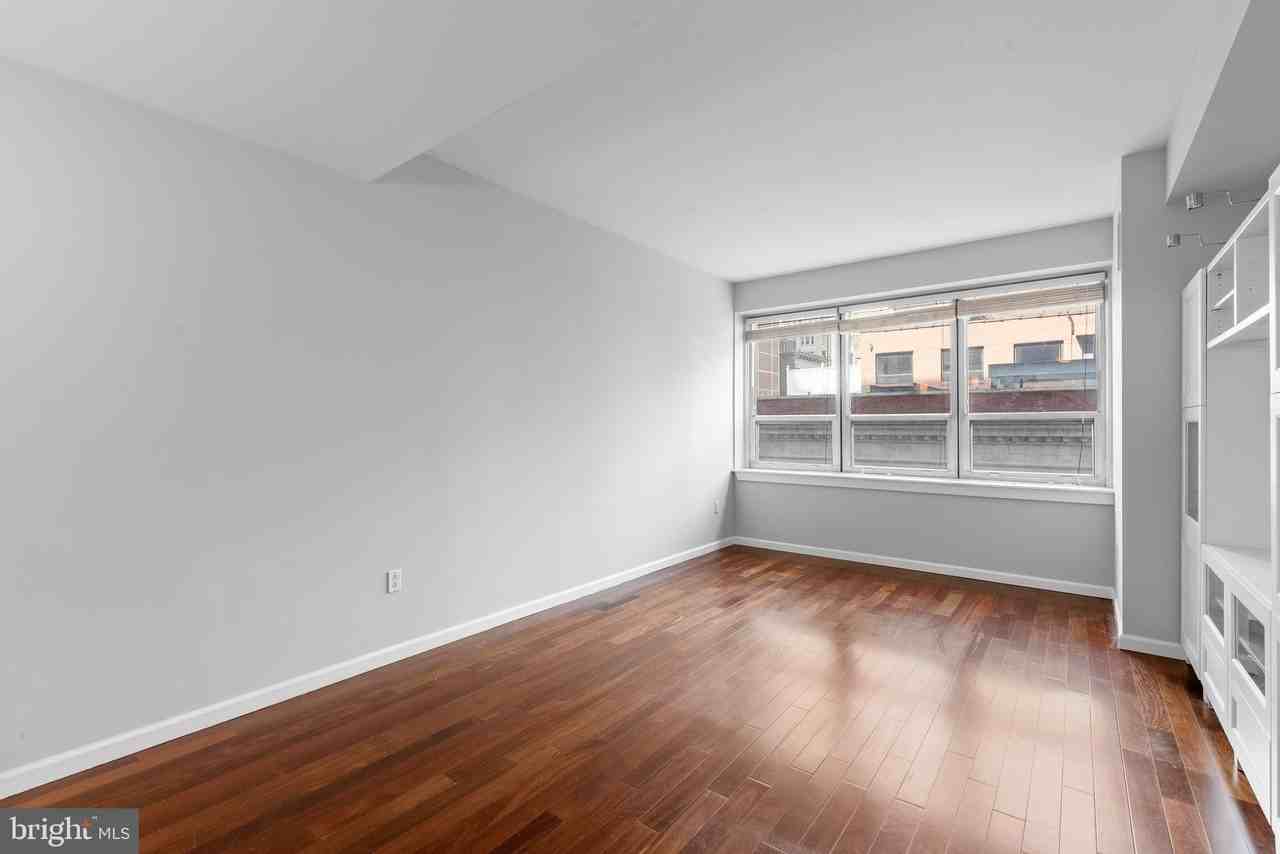 1425 Locust St Unit 9e - Photo 4 of 15