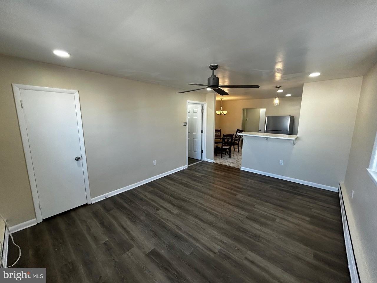 7347 Tabor Ave - Photo 4 of 22