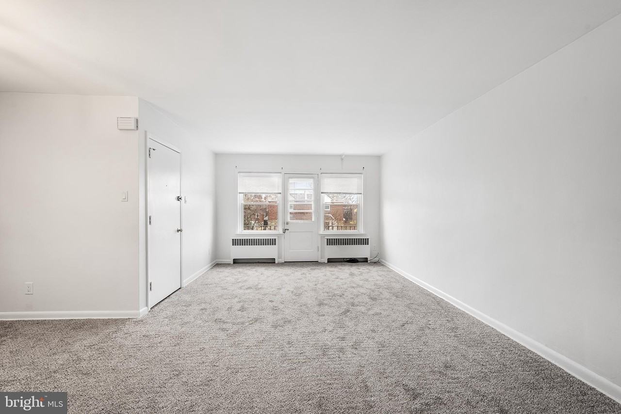 920 E Durard St - Photo 4 of 16