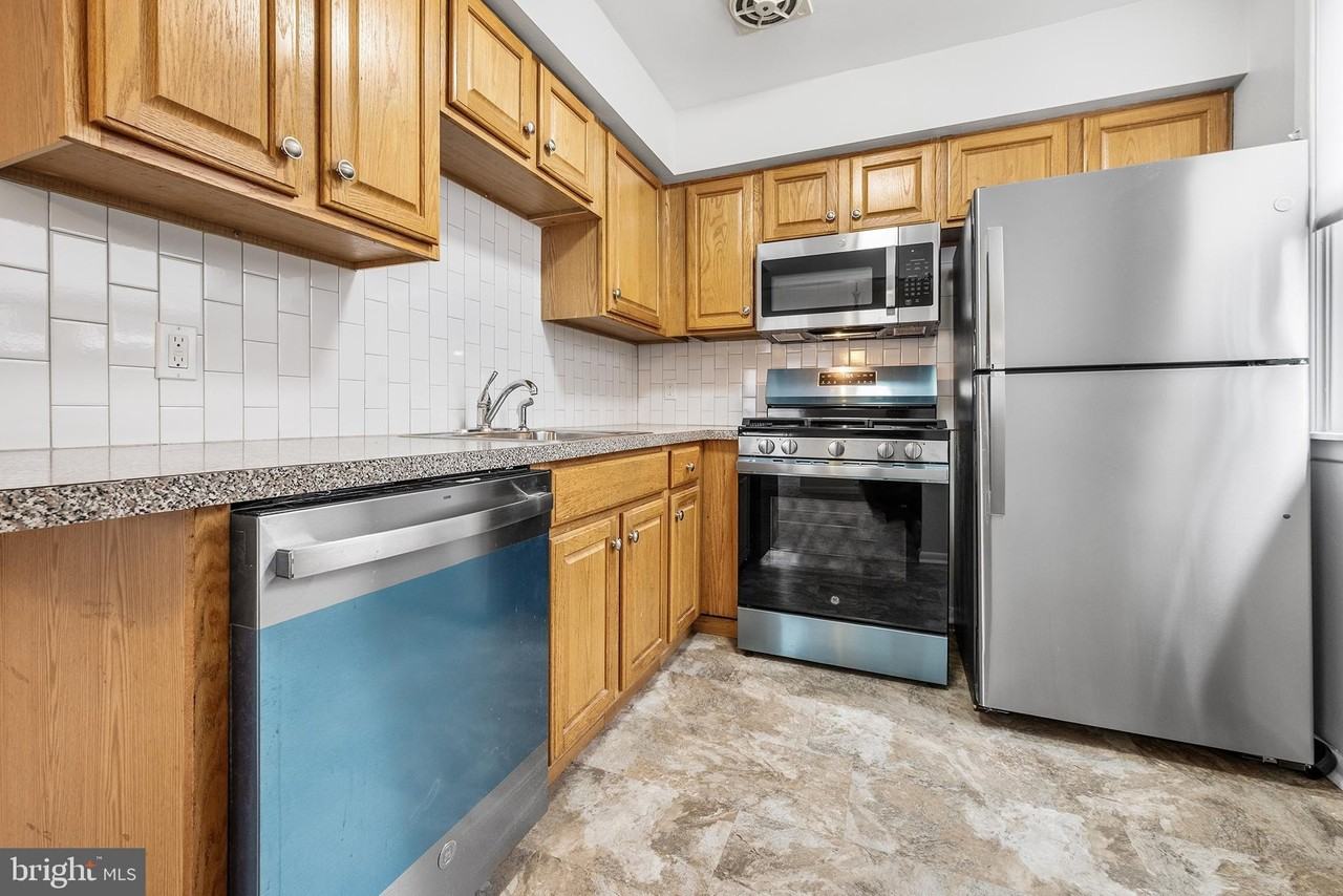 920 E Durard St - Photo 7 of 16