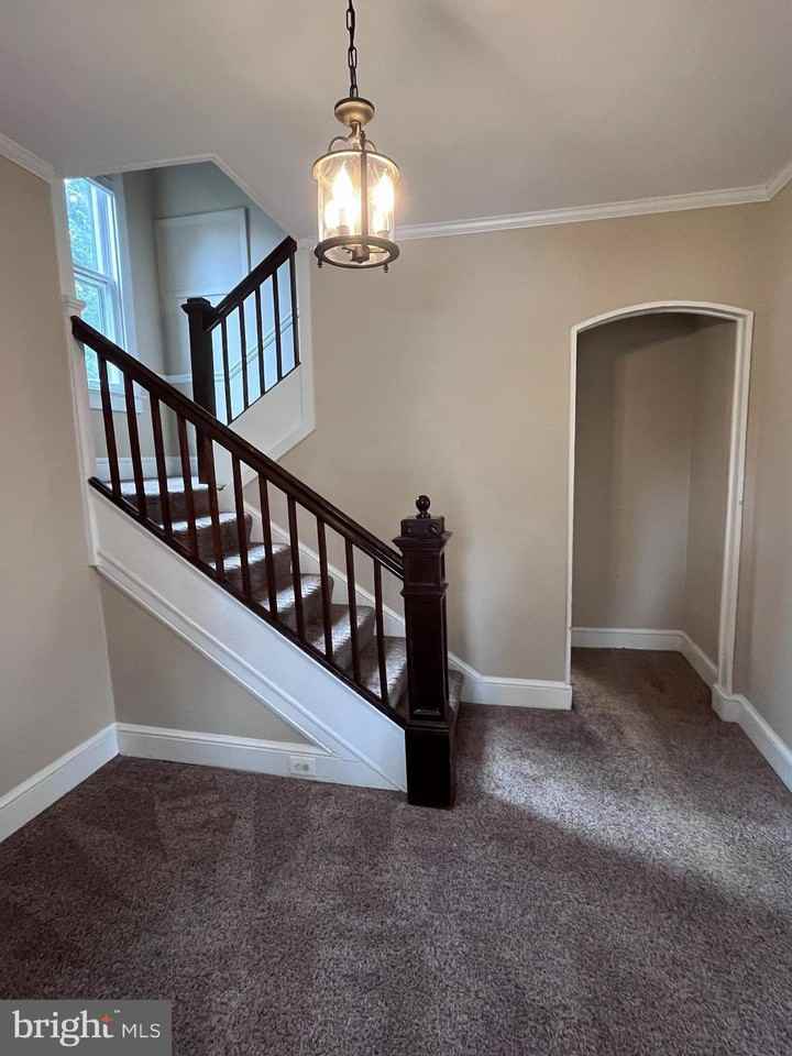 4043 20th St N - Photo 2 of 17