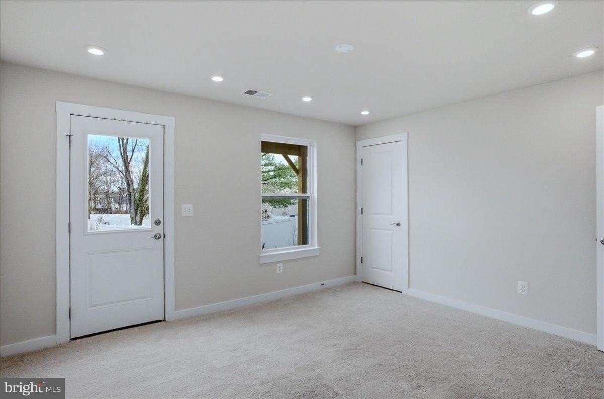 101 Marlow Ct - Photo 6 of 46