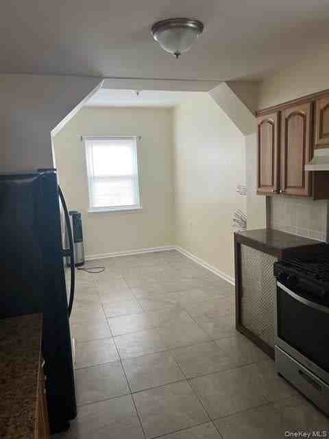 169 Tibbetts Rd - Photo 2 of 17