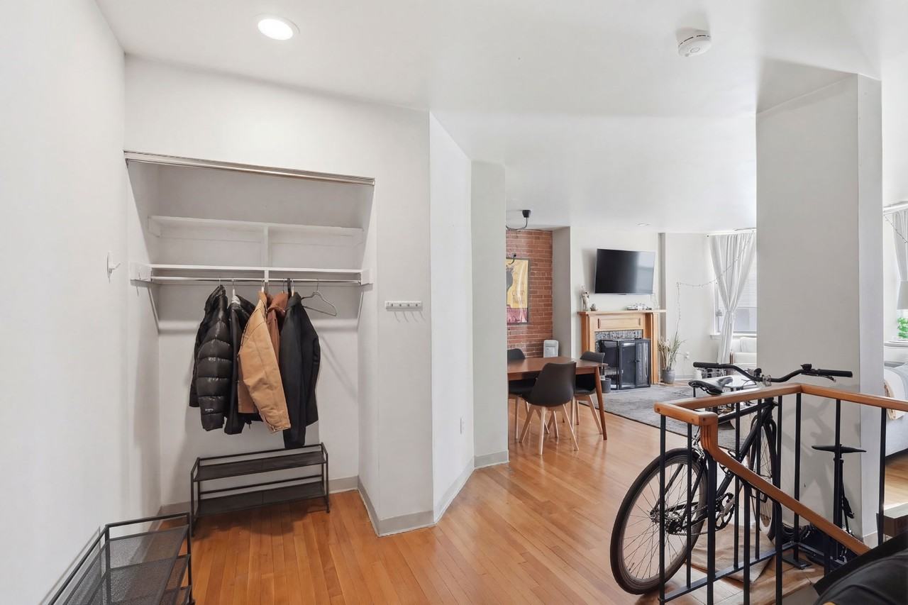 106 Gainsborough St #104 - Photo 2 of 25