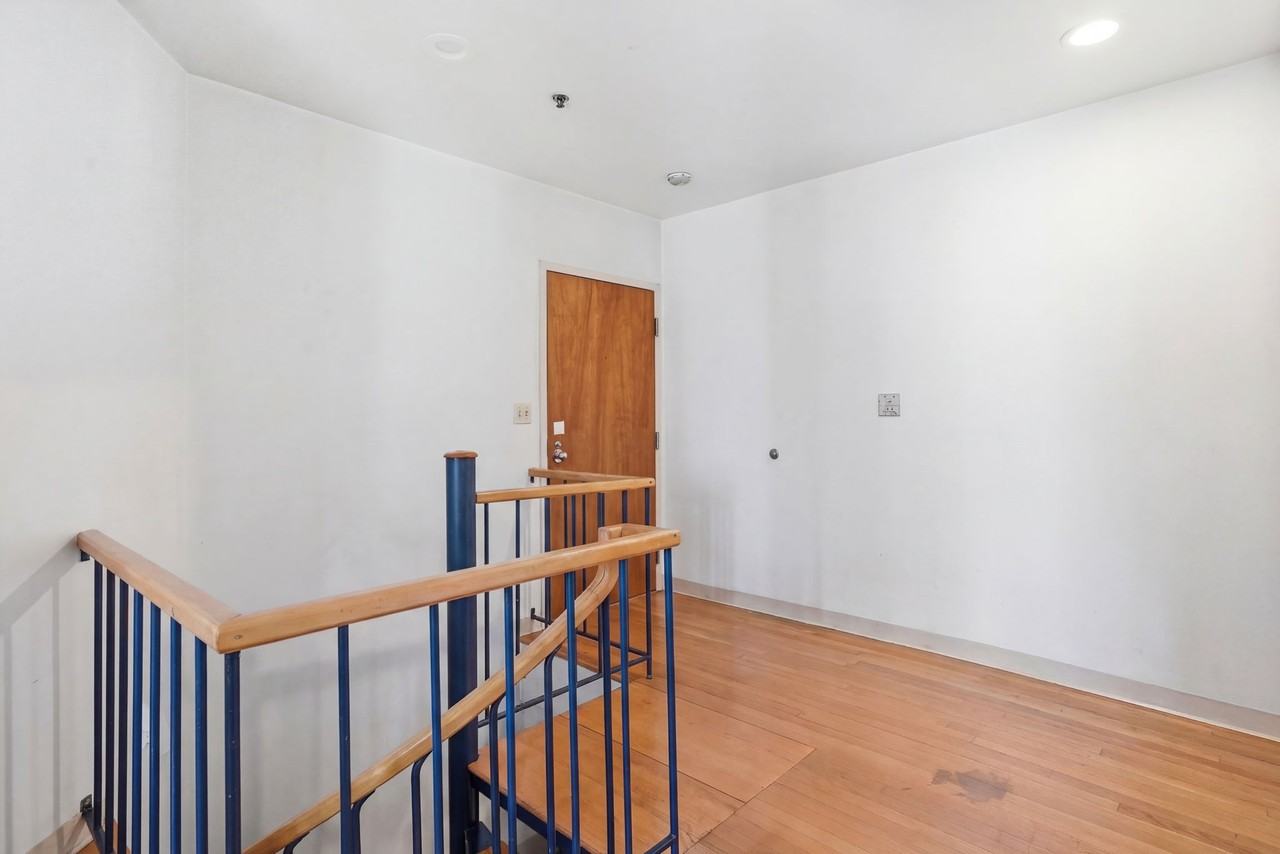 106 Gainsborough St #104 - Photo 7 of 25