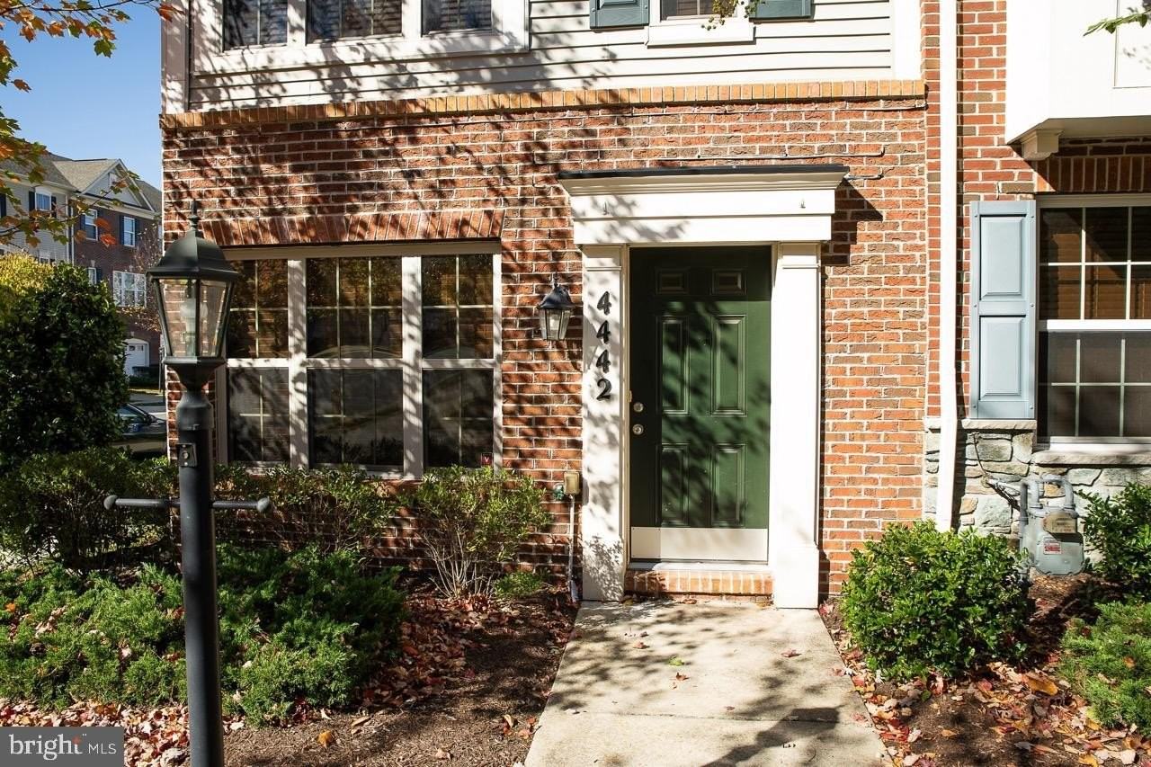 4442 Potomac Highlands Cir - Photo 2 of 41
