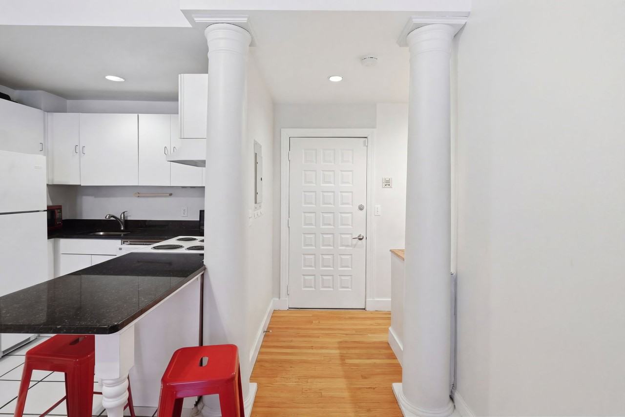 23 Symphony Rd #2 - Photo 7 of 24