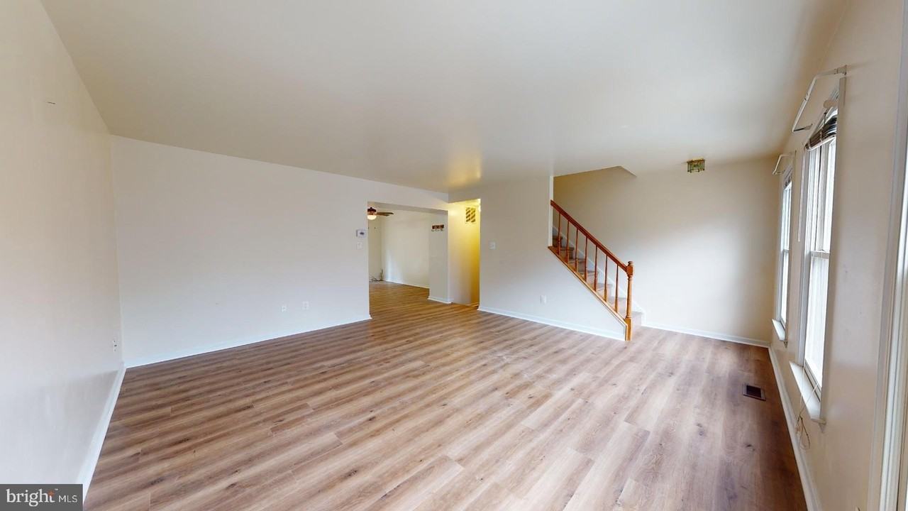 110 Rolling Hill Ct - Photo 7 of 18