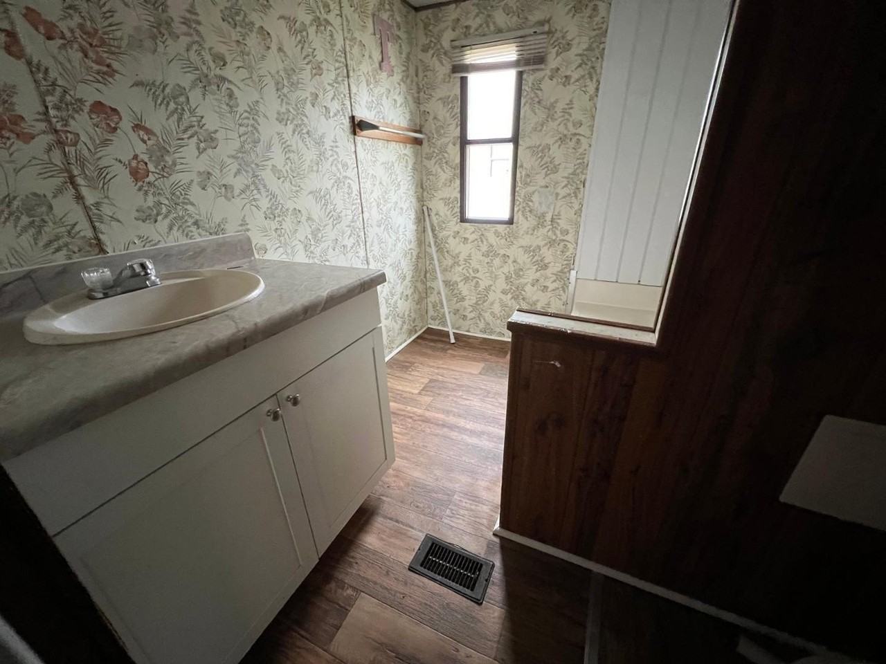 168 Pine Forest Loop - Photo 6 of 10