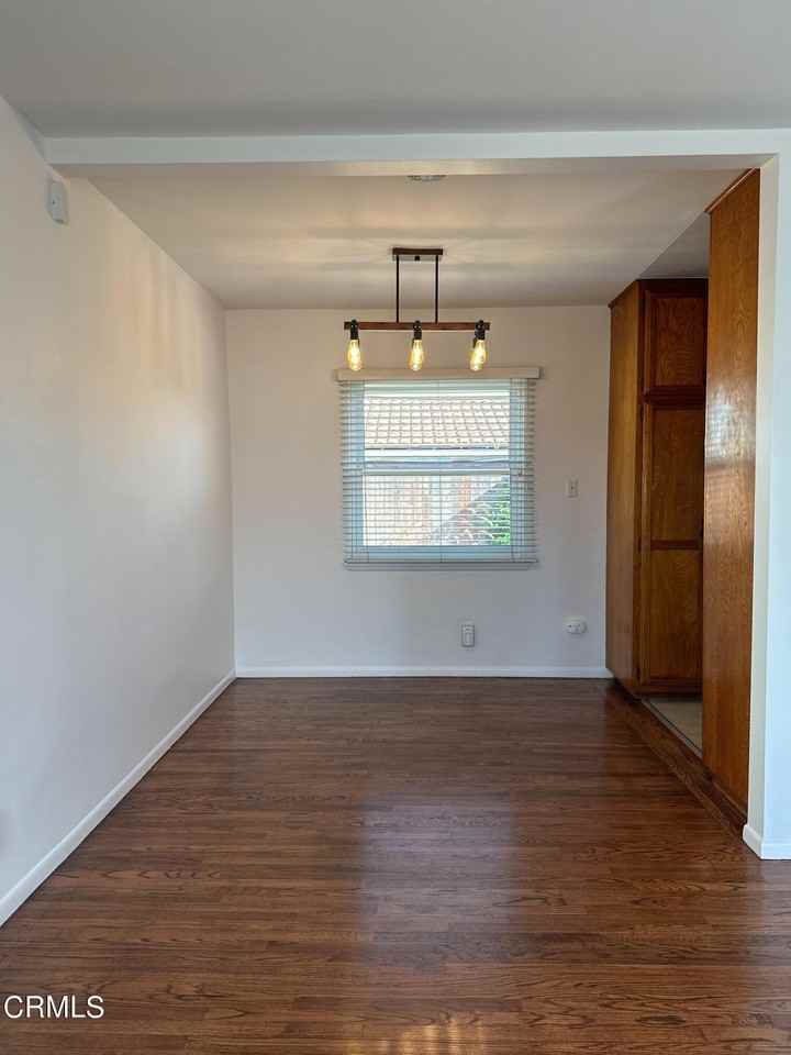 237 W Brucker Rd - Photo 6 of 18