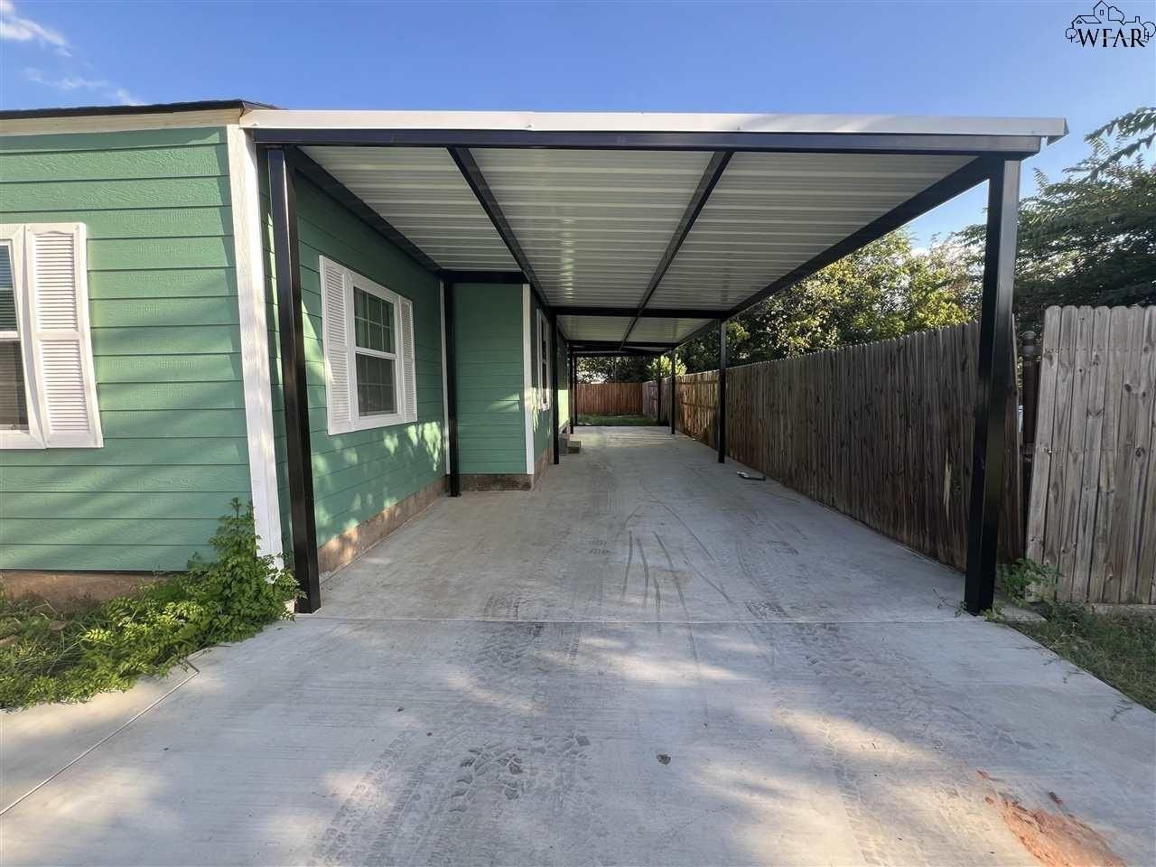 1603 Oceola Ave - Photo 3 of 17