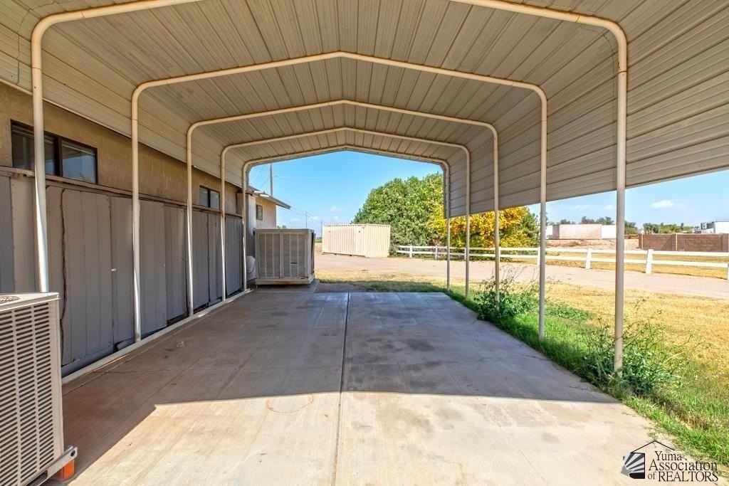 2890 W Patricia Ln - Photo 4 of 16