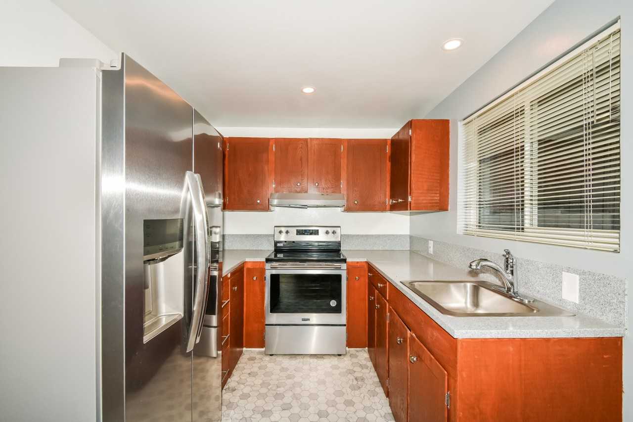 1650 S State St #2 - Photo 3 of 15