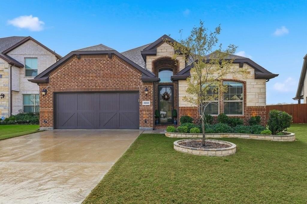 2244 Knightsgate Rd - Photo 2 of 34