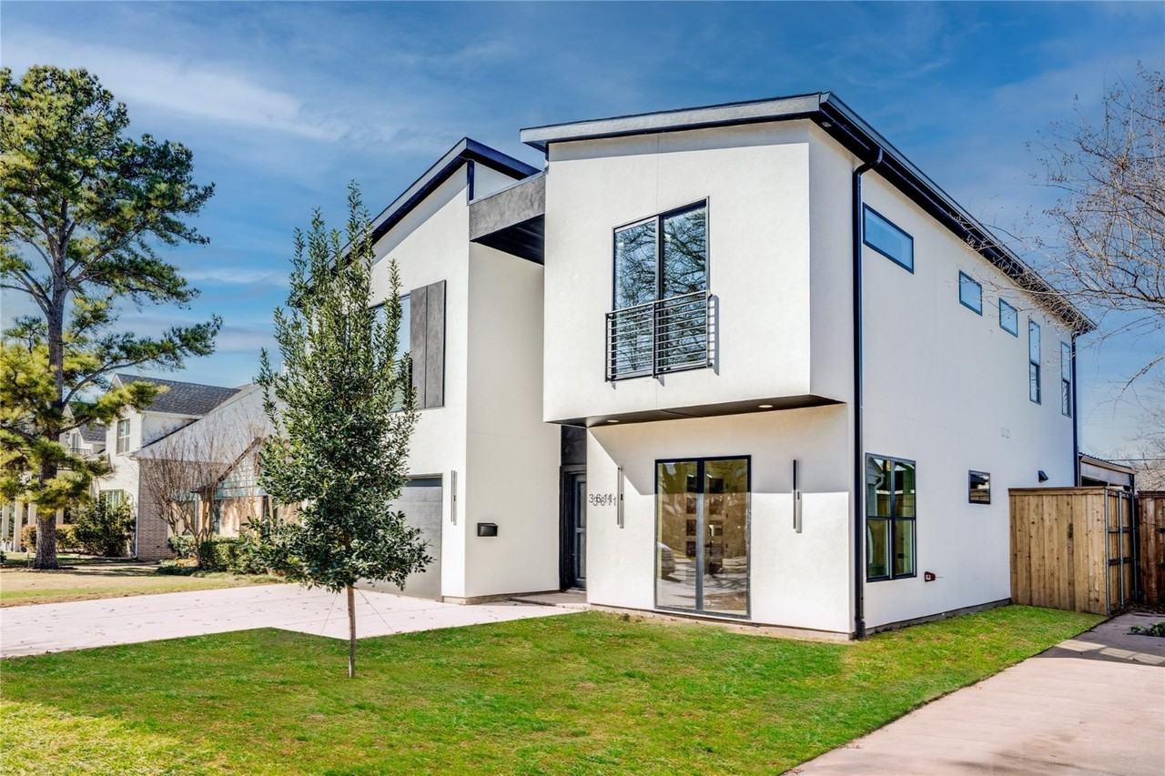 3611 S Versailles Ave - Photo 2 of 28