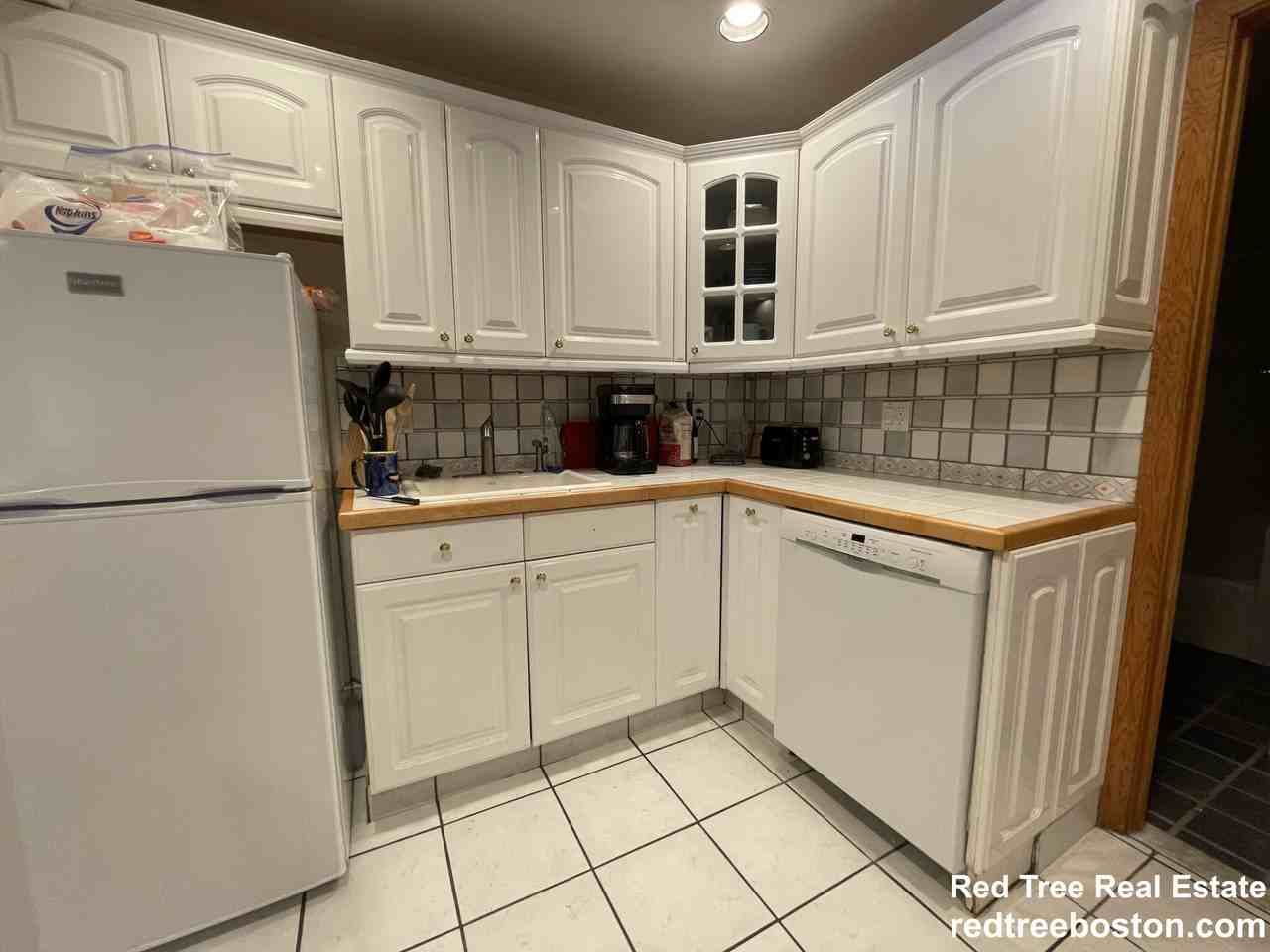 50 Radnor Rd #1A - Photo 3 of 29