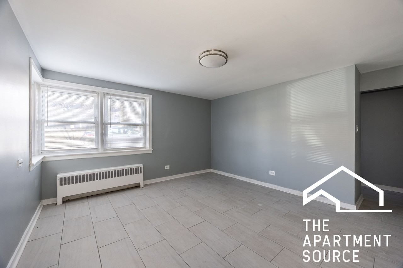 6725 N California Ave #GN - Photo 7 of 12