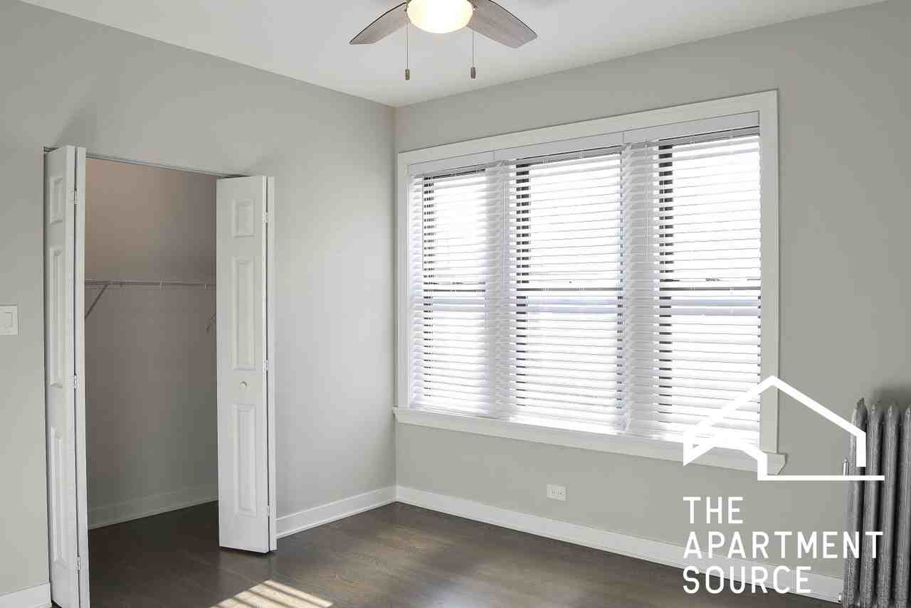 3925 N Keeler Ave #1E - Photo 6 of 14