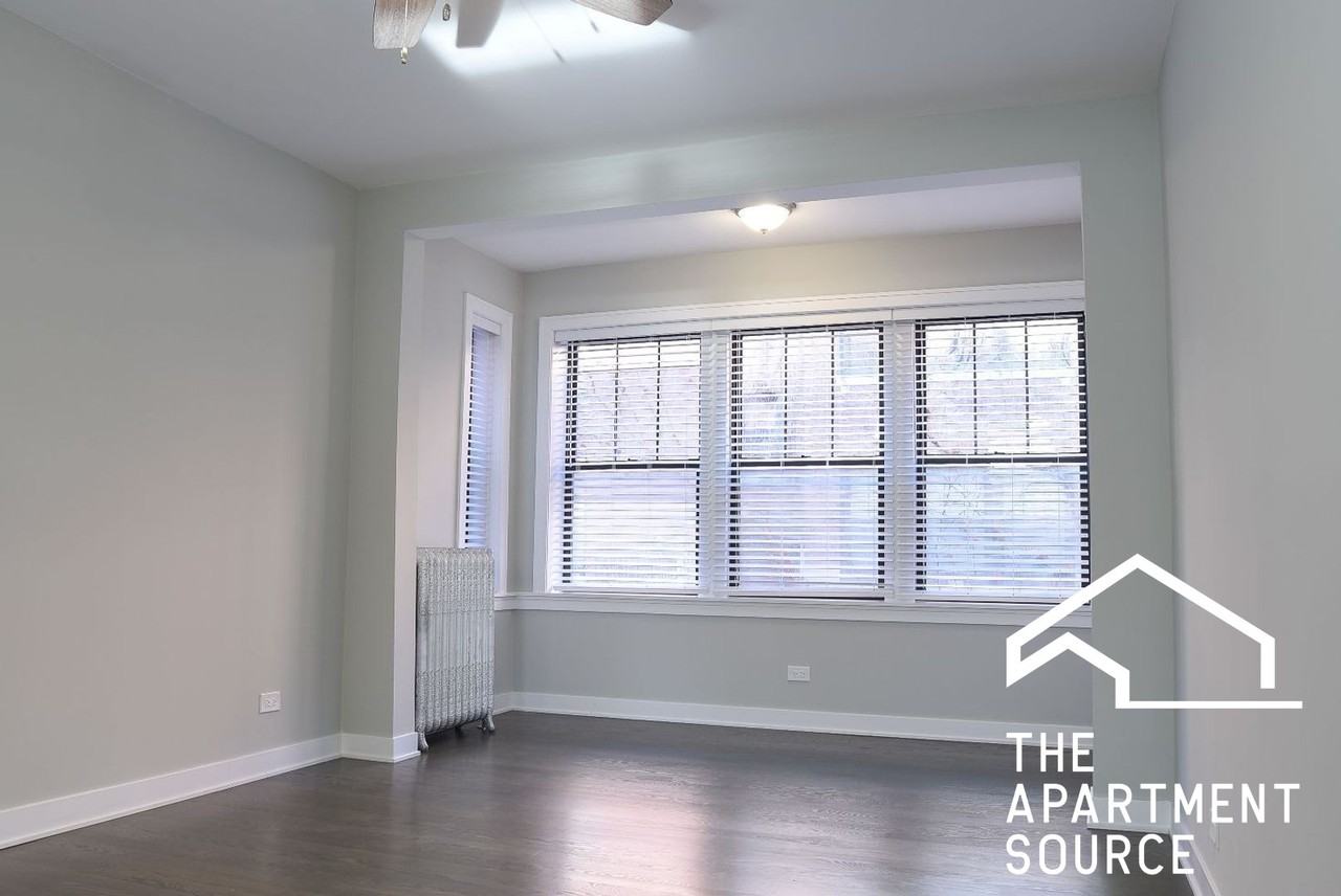 3925 N Keeler Ave #1E - Photo 7 of 14