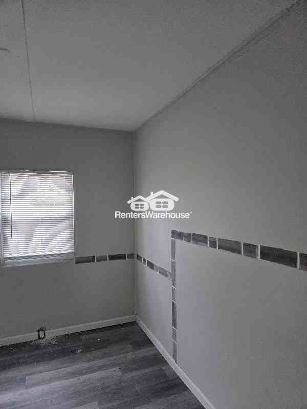 3829 Pennsylvania Ave - Photo 3 of 11