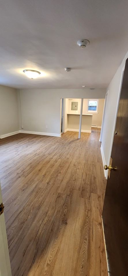 72 Chiswick Rd #2