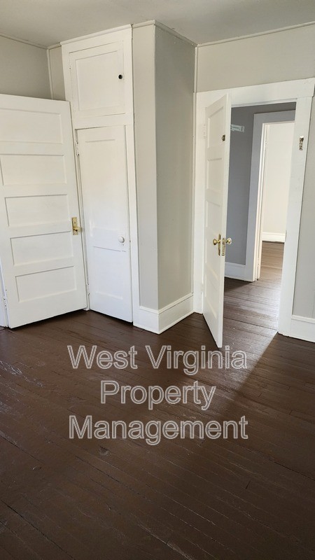 317 Main St - Photo 4 of 17