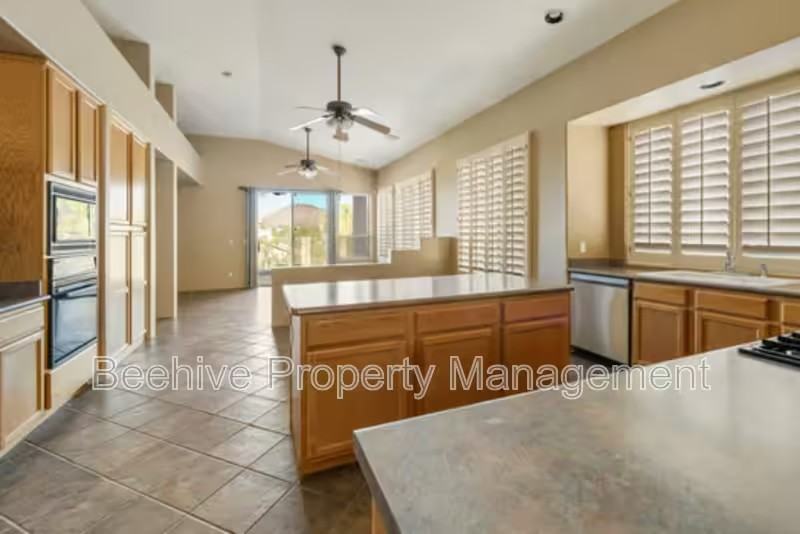 1242 E Joan D Arc Ave - Photo 2 of 6