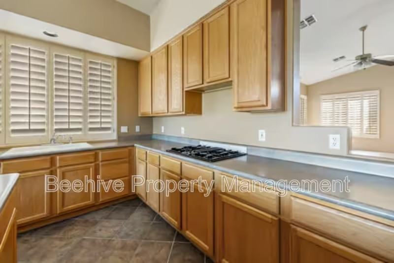 1242 E Joan D Arc Ave - Photo 4 of 6