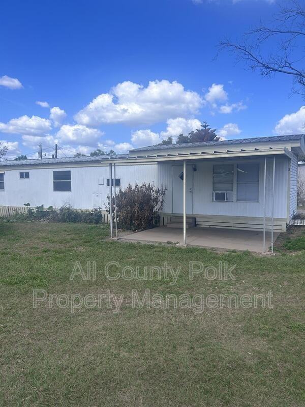 2735 W 10th St #HP2 - Photo 2 of 17