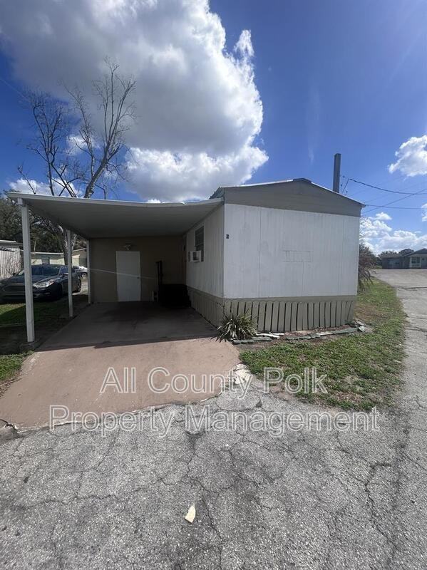 2735 W 10th St #HP2 - Photo 3 of 17