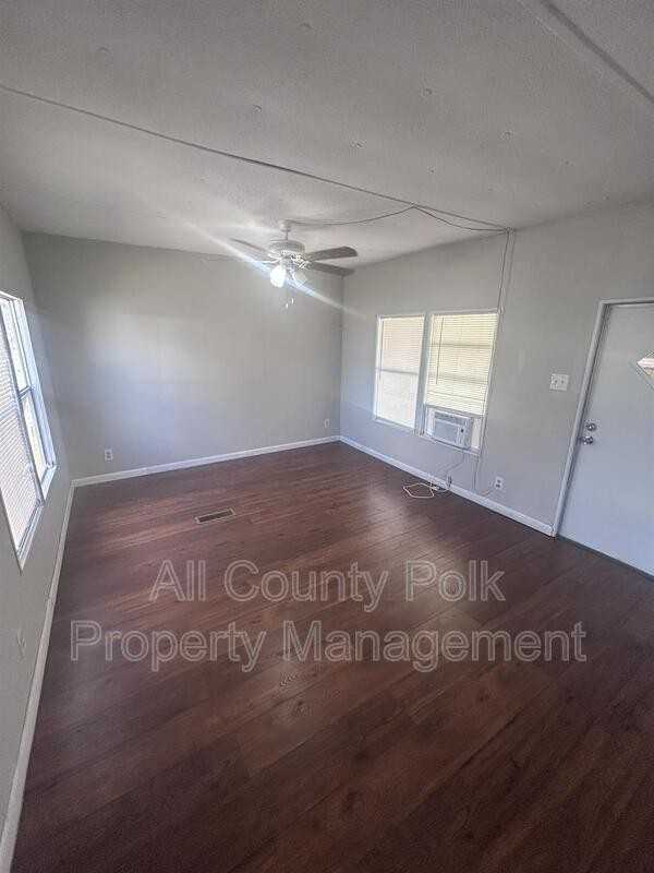 2735 W 10th St #HP2 - Photo 4 of 17