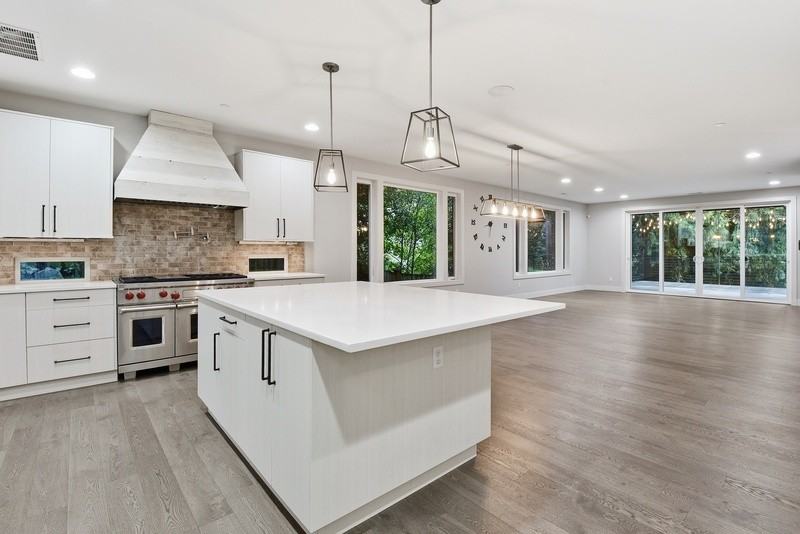 332 13th Ave - Photo 2 of 26