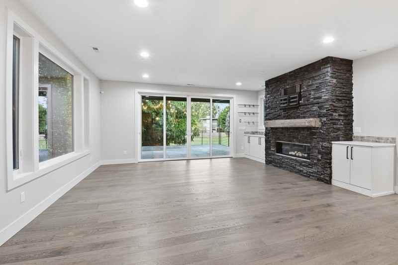 332 13th Ave - Photo 4 of 26