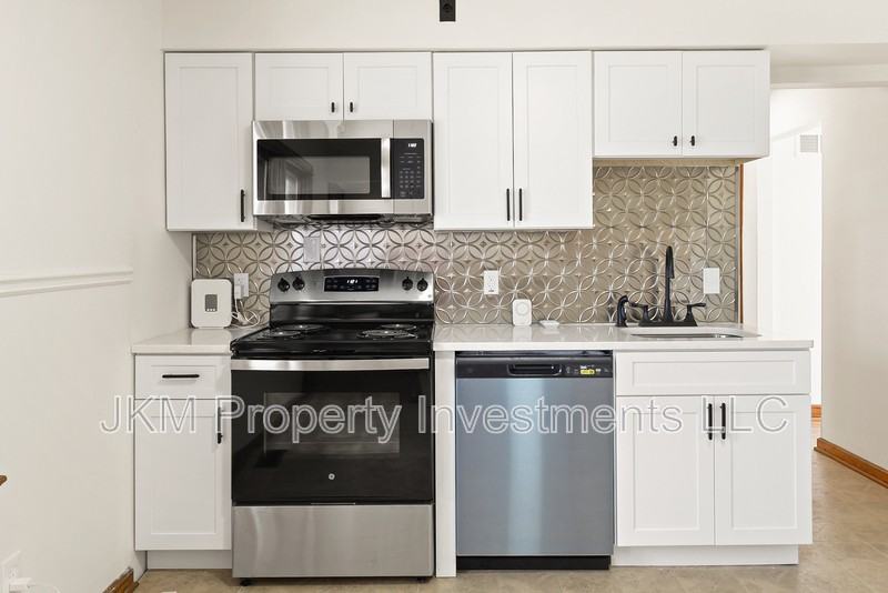 135 Saint Maurice Ln - Photo 4 of 8