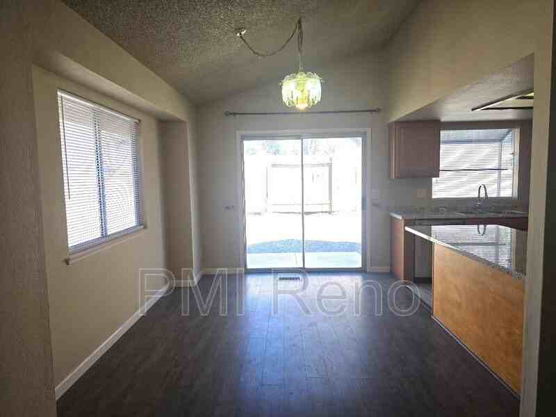 4319 Pescado Way - Photo 6 of 20