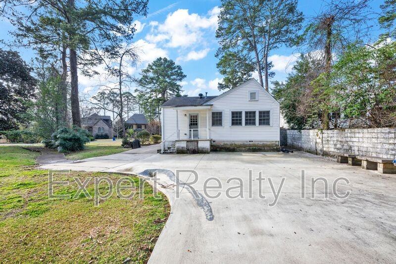 1542 Somerset Dr - Photo 6 of 36