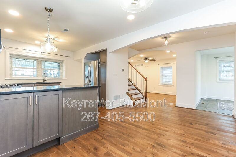 529 B St - Photo 2 of 18