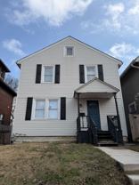 1452 Summit St - Photo 1 of 1