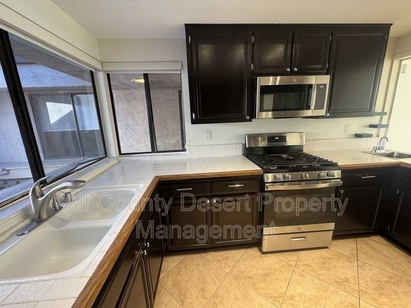 72795 Fleetwood Cir - Photo 5 of 18